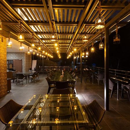 Hotel Park Royale Inn Массури Экстерьер фото
